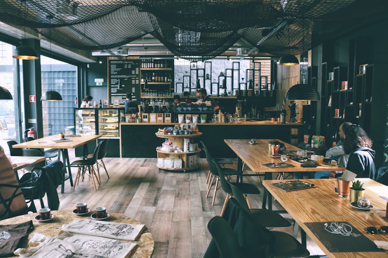 Caf&eacute; interior with tables